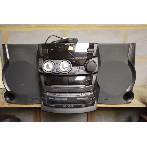 150 - HiFi, 2 speakers & control - warranted until 12 noon Tuesday following the above sale