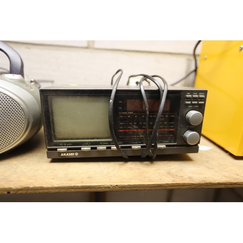 152 - Philips CD, radio, cassette player & black & white portable TV with clock radio - to be rewired & te... 