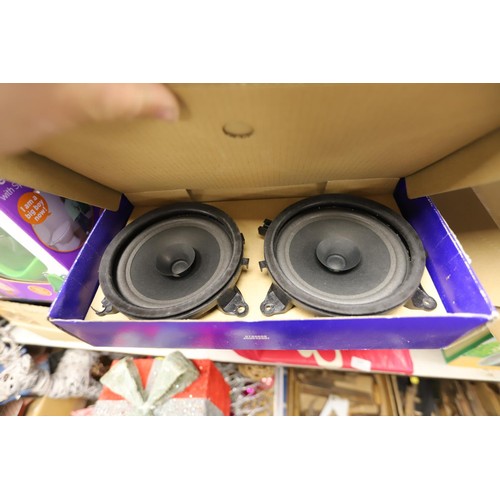 206 - 2 boxes of new Volvo car speakers