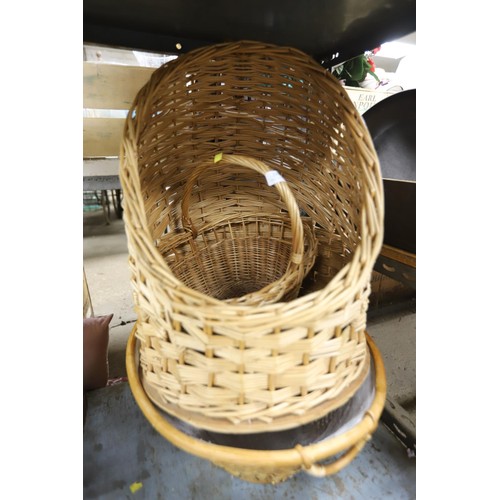 299 - Qty of baskets