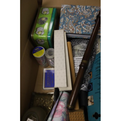 303 - Box of assorted items