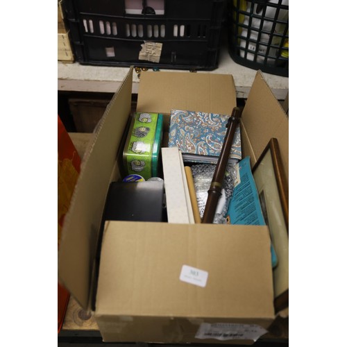 303 - Box of assorted items