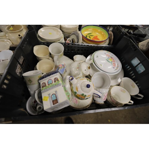 331 - 4 boxes of various crockery/part tea & dinner services, etc