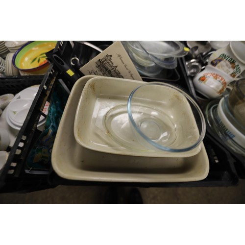 332 - 4 boxes of kitchenware, incl saucepans, Pyrex dishes, soup bowls, etc