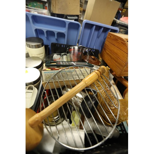 332 - 4 boxes of kitchenware, incl saucepans, Pyrex dishes, soup bowls, etc