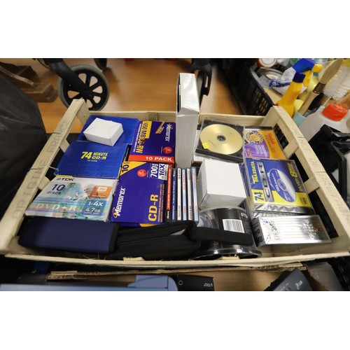 334 - WXT-E 825 USB 2.0 hard drive, film scanner, DVD player & qty of CD-R, etc - warranted until 12 noon ... 