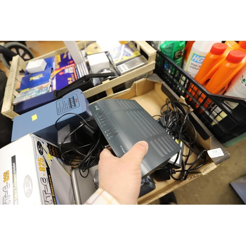 334 - WXT-E 825 USB 2.0 hard drive, film scanner, DVD player & qty of CD-R, etc - warranted until 12 noon ... 