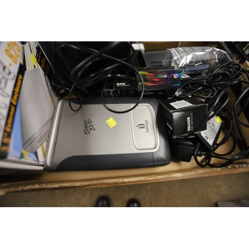 334 - WXT-E 825 USB 2.0 hard drive, film scanner, DVD player & qty of CD-R, etc - warranted until 12 noon ... 