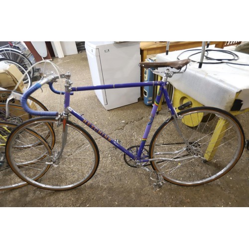 388 - Hetchins Single gear vintage racing bike 23 inch frame with Front and back quick released wheels