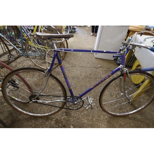 388 - Hetchins Single gear vintage racing bike 23 inch frame with Front and back quick released wheels