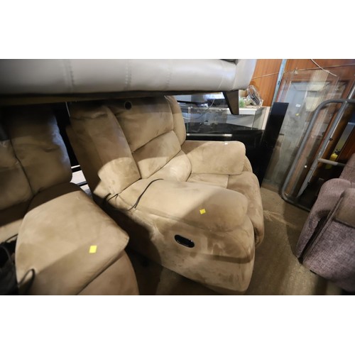 769 - Pair of electric reclining armchairs - warranted until 12 noon Tuesday following the above sale