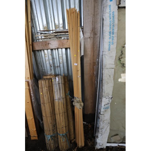 21 - Bundle of dowel rods