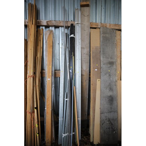 34 - Various metal edging etc