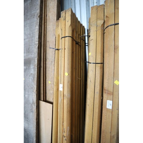 37 - 6x bundles of rough rounded banister