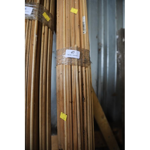 47 - Bundle of various moulding timber, incl beading etc