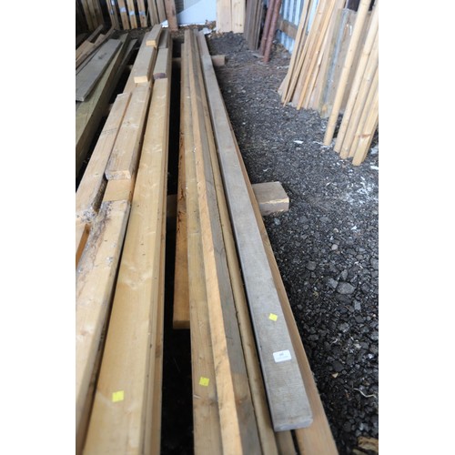 60 - Bundle of long lengths of various timber