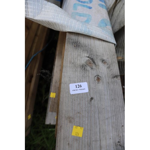 126 - 5 lengths of various size timber