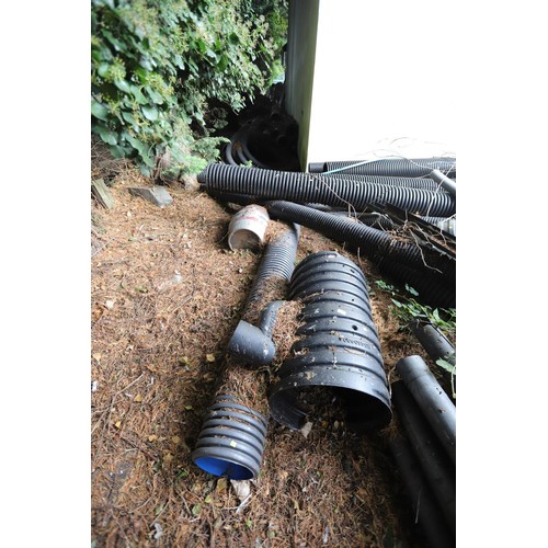 155 - Large qty of various drain pipes etc, incl 8 inch diameter