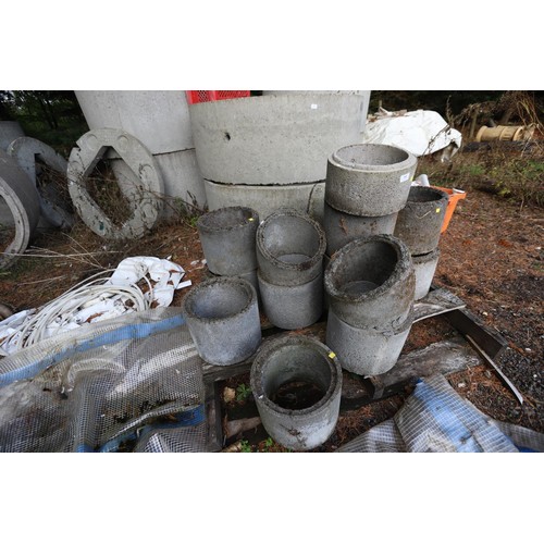 160 - Qty of small concrete drain pipe 9 inch diameter