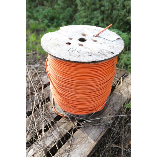 178 - Approx. 1000 m of three core wire