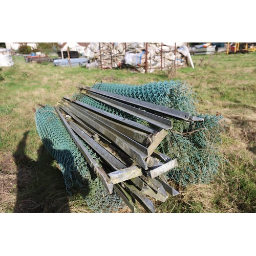 217 - Large qty of chain-link fencing & metal posts