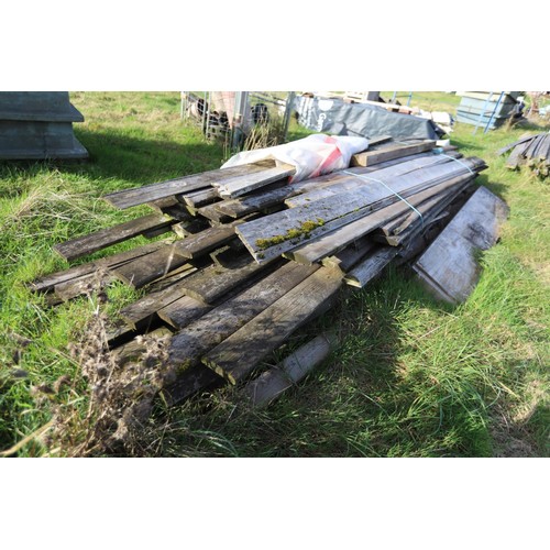 252 - Large qty of various timber