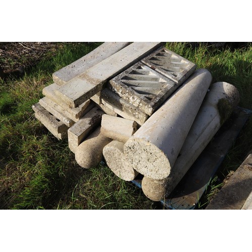 279 - 2 x  pallets of edging stones & concrete bollards etc