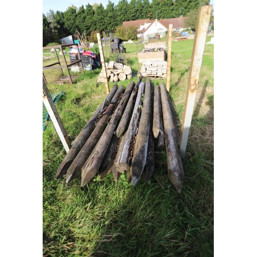 280 - Large metal crate, incl qty of wooden posts