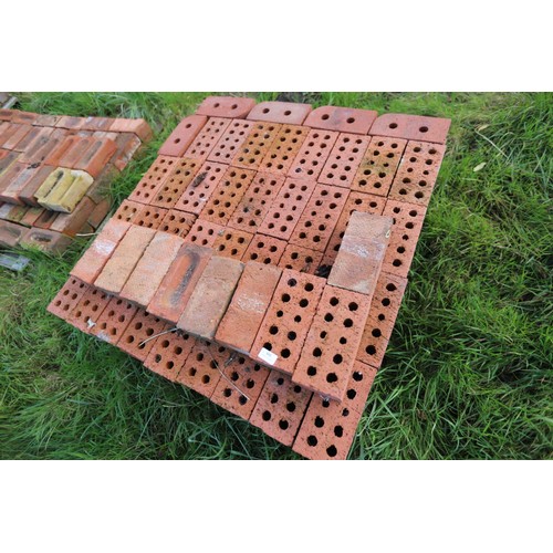 301 - Large quantity of Engineer bricks