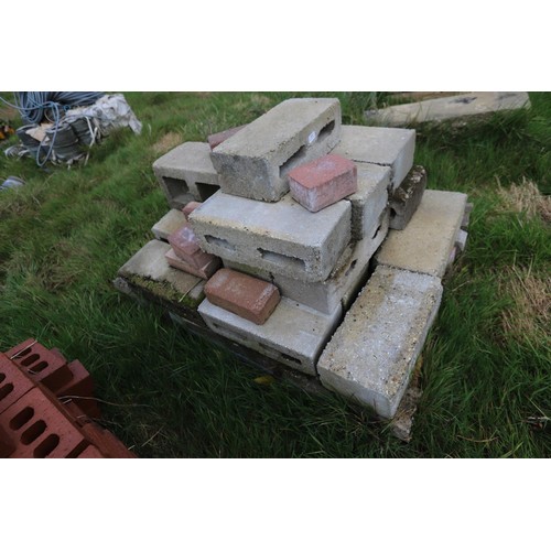 319 - Qty of concrete blocks bricks Etc