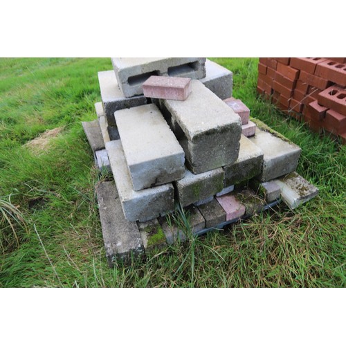 319 - Qty of concrete blocks bricks Etc