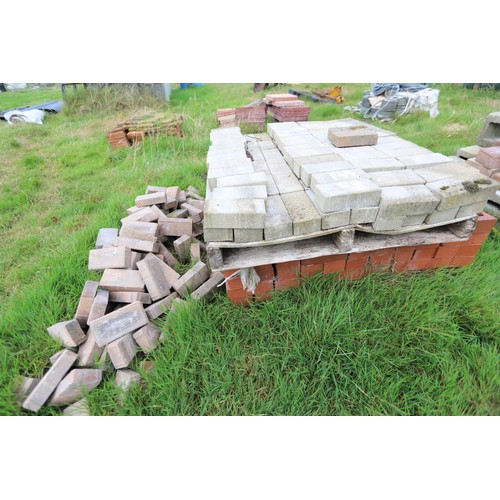 320 - Qty of engineering bricks & brick weave blocks etc