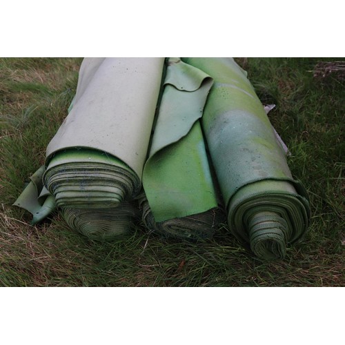 326 - 4 large rolls of snooker table felt