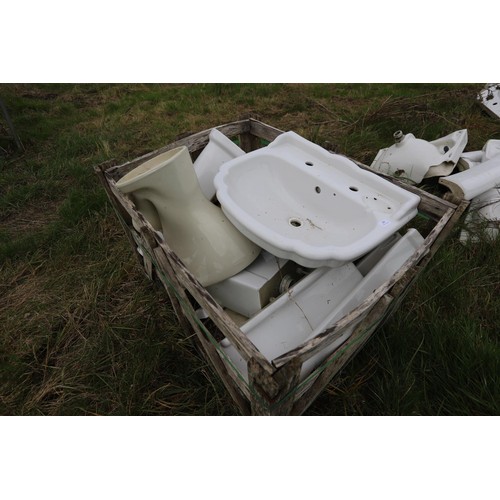 337 - Large qty of various sinks, pedestals etc