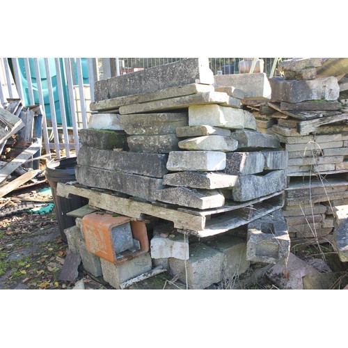 362 - 5 x pallets of various blocks, edging, curb stones etc