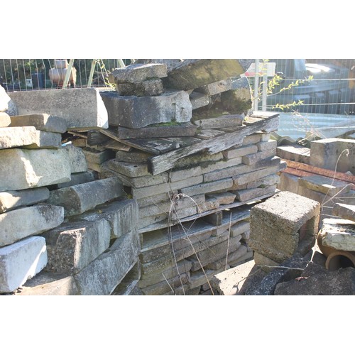 362 - 5 x pallets of various blocks, edging, curb stones etc