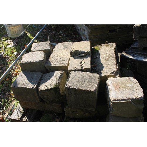 362 - 5 x pallets of various blocks, edging, curb stones etc