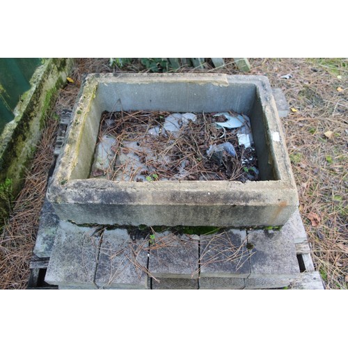 373 - Qty of edging stones & concrete manhole frame