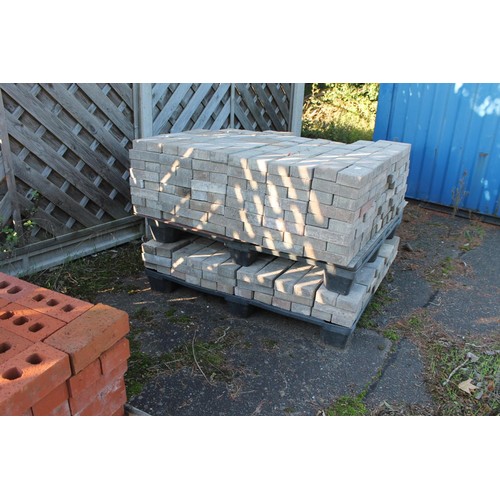 383 - 2 x pallets of driveway weaving blocks