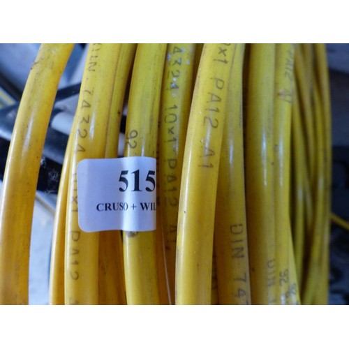 515 - Wall mounted airline hose & yellow air pipe