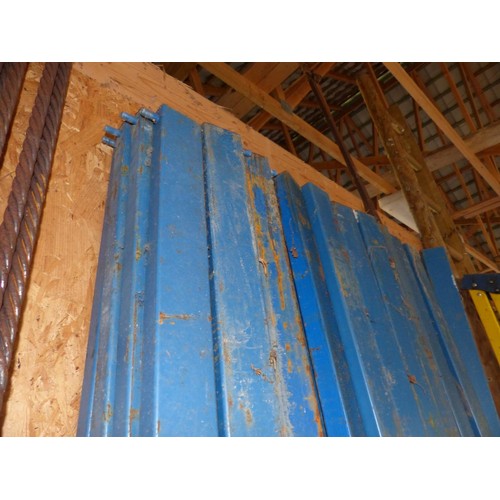 531 - Large qty of metal side rail supports