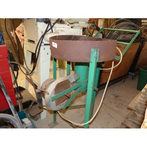 585 - Small portable forge – to be tested installed and rewired by qualified electrician