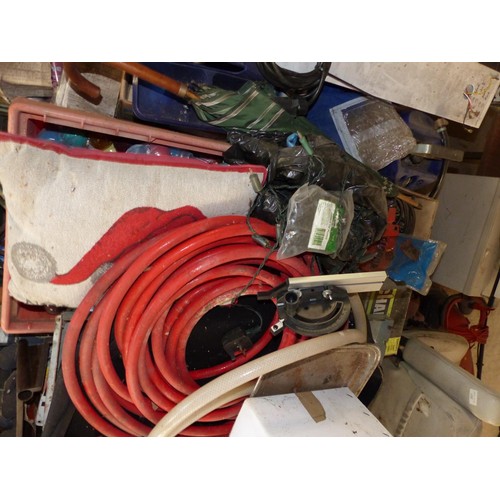 612 - 2 x pallets incl large amount of various garage misc - all electricals to be tested rewired & instal... 