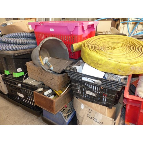 614 - 2 x pallets incl large amount of various garage misc etc - all electricals to be tested rewired & in... 