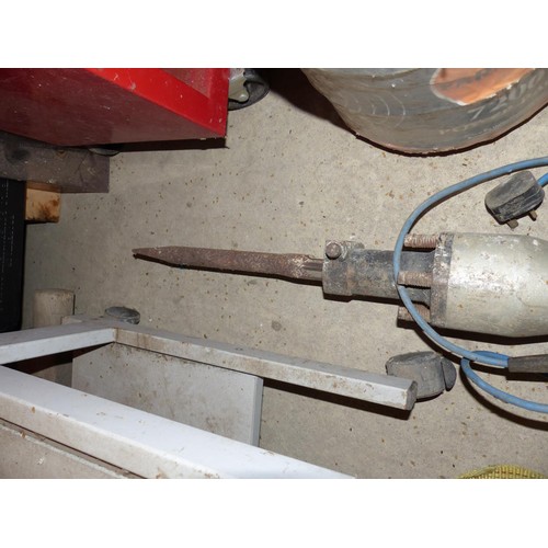 642 - Electrical jackhammer – to be tested installed & rewired by qualified electrician