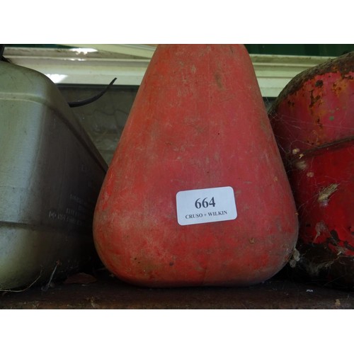 664 - 7 x petrol cans