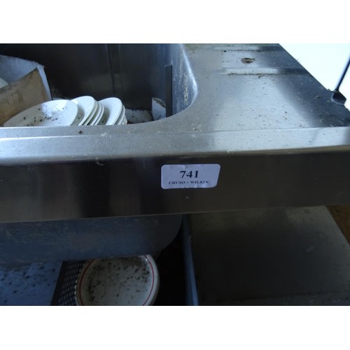 741 - Large stainless steel single sink unit