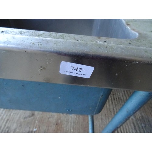 742 - Large double stainless steel sink unit