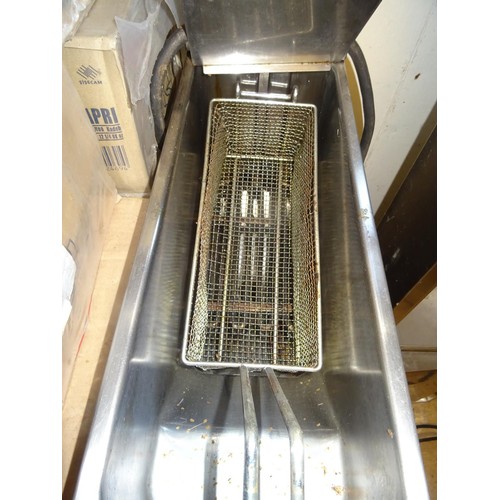 772 - Valentine chip fryer & Fosters extraction hood – sold for spares