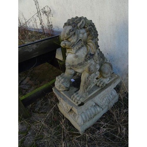 835 - Pair of resin Chinese modern foo dogs garden ornaments. 1 a/f - both coming 2 parts total measuremen... 